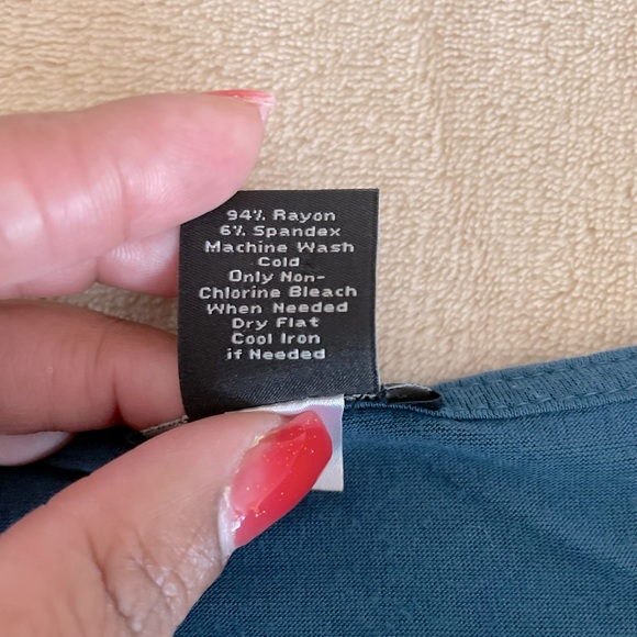 Ann Taylor Scoop Neck Top - Size S Petite - Picture 11 of 11